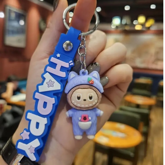 Fashionable Durable Plastic Keychain New - Picture 10 of 10